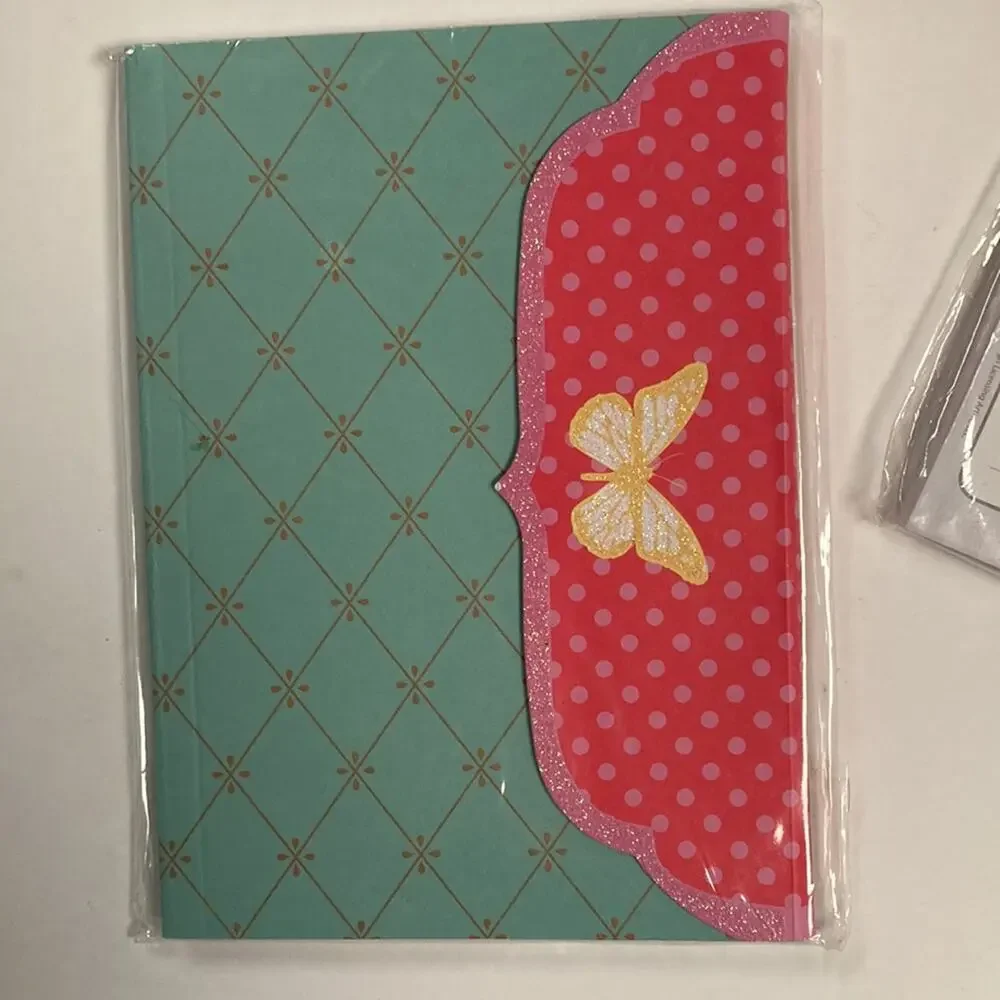 Stationary Mix, 1 Journal, 2 List Pads, 1 Notecards.  Gift or Keep for Yourself!
